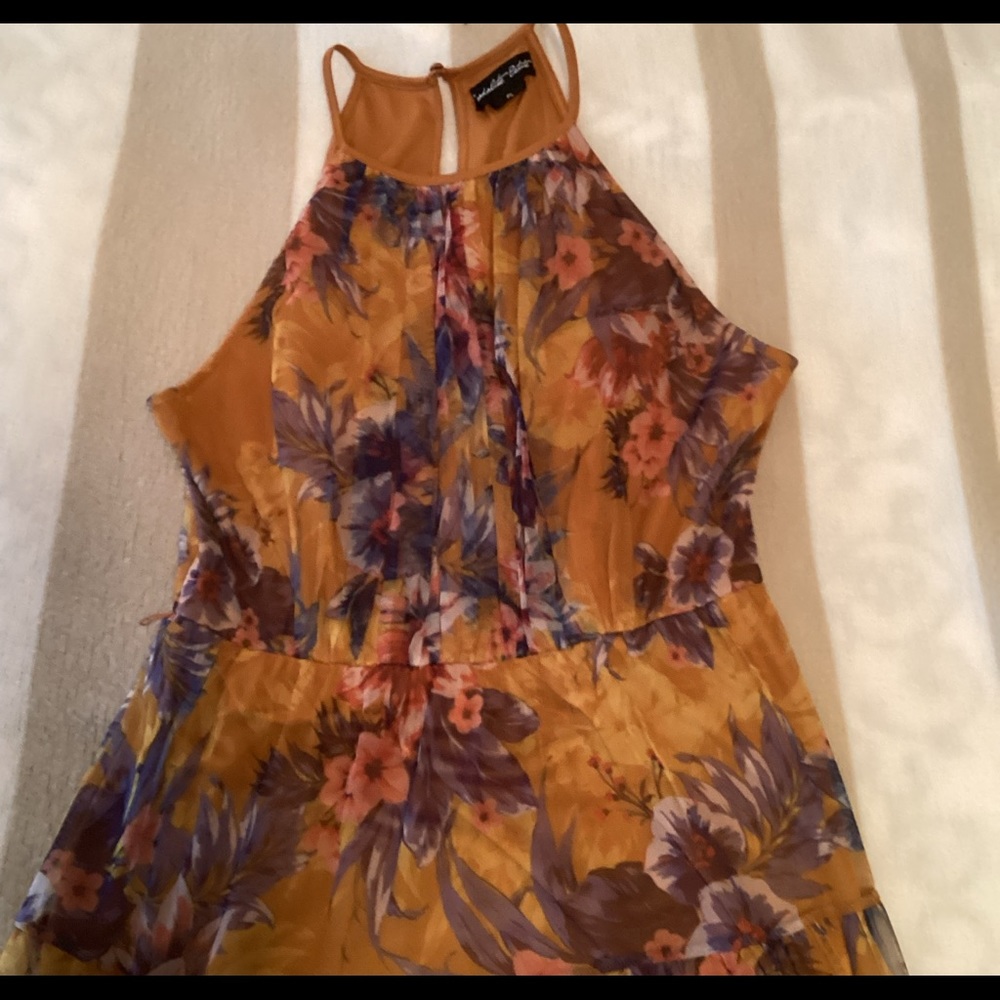 Full-Length Yellow Patterned Dress - Picture 2 of 4